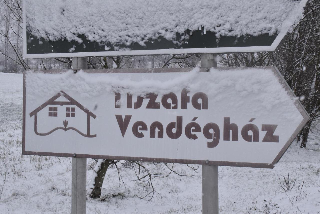 Tiszafa Vendeghaz Szentgal Hotel Eksteriør billede