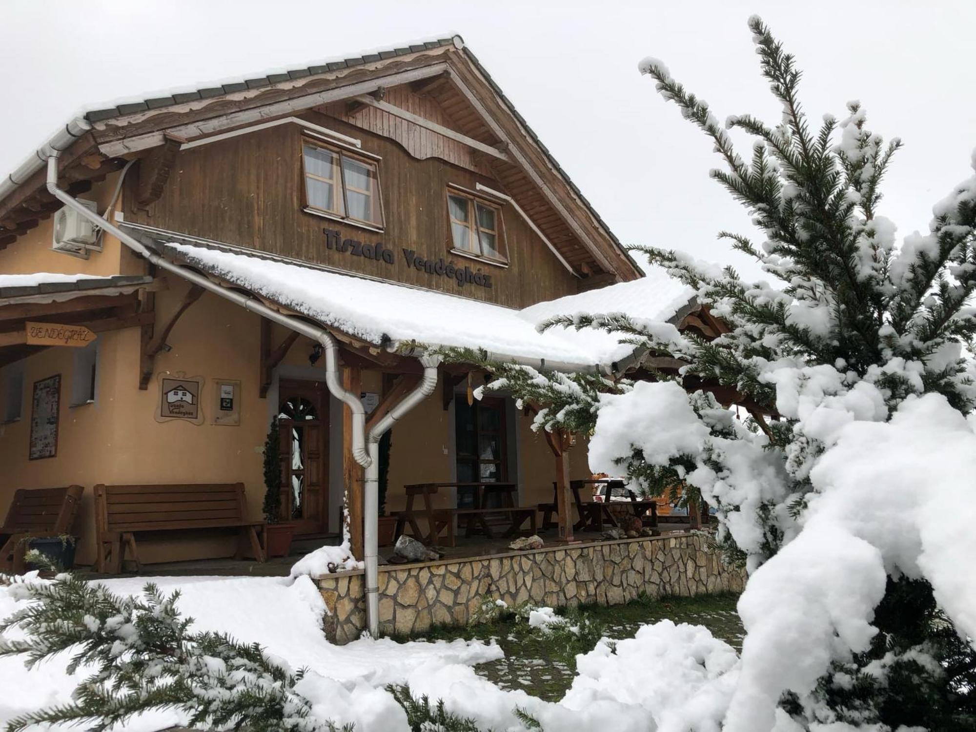Tiszafa Vendeghaz Szentgal Hotel Eksteriør billede